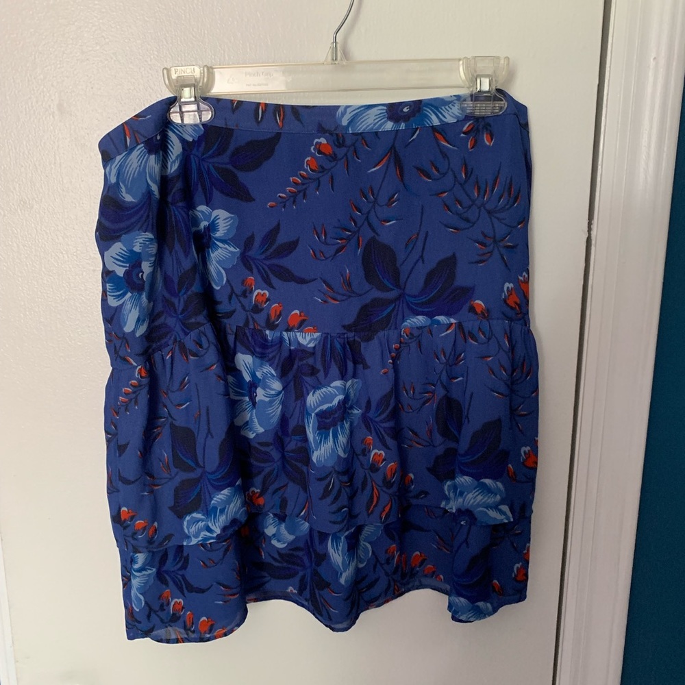 LOFT floral ruffle mini skirt